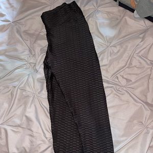 Scrunch butt leggings